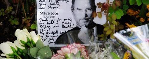 Nosio je istu odeću svakog dana, a imao milijarde: Tajni životi tehnoloških moćnika