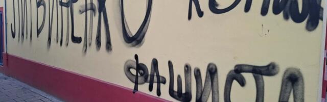 Mićin osudio grafit mržnje protiv ambasadora Ukrajine: Zahteva od policije da pronađu počinioce