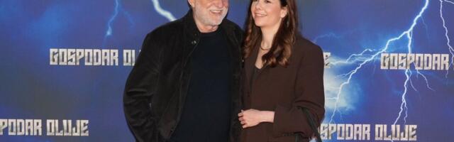 Pao poljubac na crvenom tepihu: Lazar Ristovski i Anica Lazić nisu mogli da sakriju emocije (FOTO)