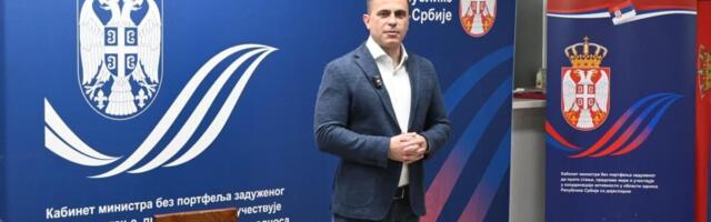 "Sa ministrom na Ti!" Ministar Milićević u Irigu poručio mladima: "Srbija nije zemlja iz koje se odlazi, već u koju se vraća"