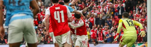 MANČESTER SITI KORAČA KA TITULI: Građani srušili Arsenal u velikom derbiju Premijer lige!