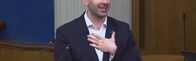 "UMESTO DA JE U ZATVORU, PREKO SUDOVA PROGONI SVOJE KRITIČARE" Medojević osuo paljbu po Spajiću, optužio ga za niz koruptivnih afera