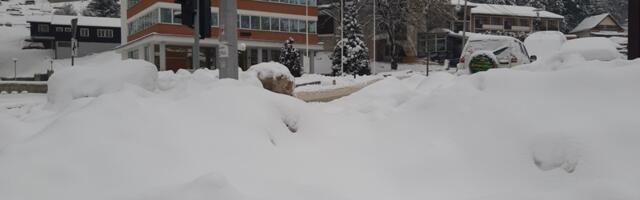Снег на нововарошким планинама достигао висину од 40 центиметара
