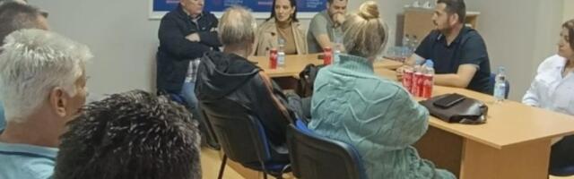 Tepić: Vučić da odgovori - koji stranci su i kome dali novac za rušenje Srbije?