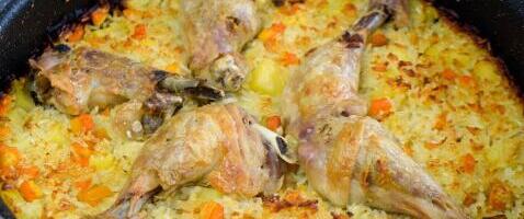 Starinski recept za bosanski pilav: Jedna tepsija i cela porodica sita!