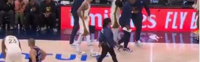 Erupcija besa Stiva Kera i urnebesna reakcija Snup Doga: Trener Voriorsa hteo da se fizički obračuna sa sudijama /VIDEO/