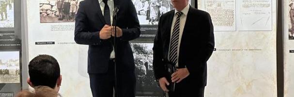 U Iraklionu otvorena izložba o stradanju srpskog i grčkog naroda u Drugom svetskom ratu! Ambasador Nedeljković: Jasenovac - jedan od najbrutalnijih logora