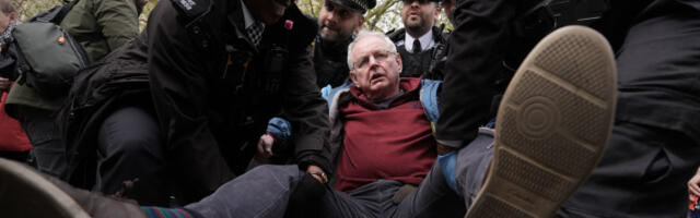 Лондонска полиција ухапсила више од 200 људи