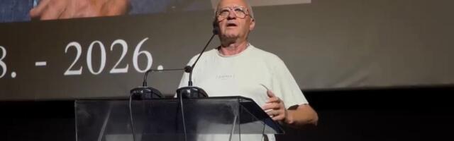 Počeli minutom ćutanja, ćerke u suzama: Era Ojdanić održao emotivni govor o Andriji: “Kad smo trebali da…”