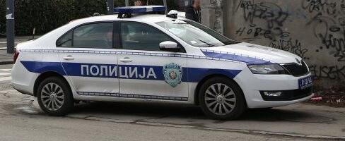 Haos na Banovom Brdu: Sudarila se dva automobila, jedan se odbio i izudarao još 3 vozila