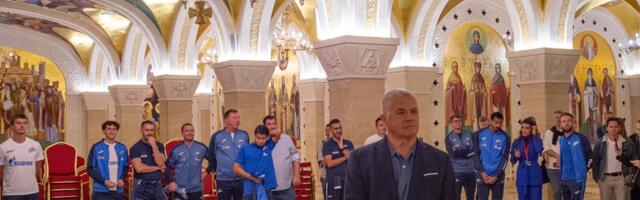 LEPA SLIKA IZ PRESTONICE SRBIJE: Delegacija Zenita posetila Hram Svetog Save! (FOTO)