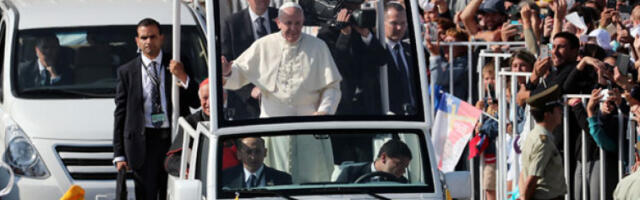 Папин аутомобил из Витлејема претворен у мобилну клинику за децу Газе