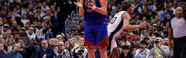 Bedno i jadno - Hteo da ponizi Jokića, pa rekao da je debeo (VIDEO)