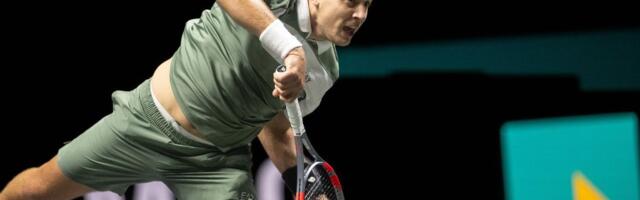 Posle dva taj-brejka i dva i po sata, Međedović u osmini finala Roterdama