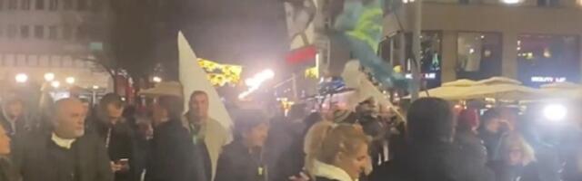 Protest: Oslobodite čoveka koji je branio narod od Vučićevog bageriste
