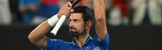 Novak Đoković objavio staru fotografiju sa posebnom posvetom! Tu je i čovek zbog koga je plakala cela planeta