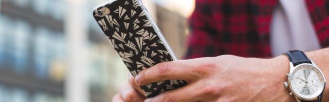 Ako vam muškarac pošalje ovih 6 poruka, verovatno ga više ne zanimate: Psiholozi otkrivaju skrivene signale