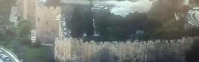 STRAVIČAN SNIMAK IRANSKOG NAPADA NA STARI GRAD U JERUSALIMU: Delovi rakete pali u jevrejsku četvrt blizu Zida plača! i(VIDEO)