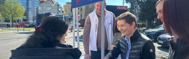 Nastavljamo borbu za pristojnu Srbiju! Branbić: Građani prilaze i pružaju podršku u borbi protiv blokadera (FOTO)