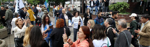 Roditelji učenika Jovine gimnazije u ponedeljak ispred Ministarstva: Bićemo tu dok nas ne primi ministar prosvete