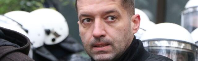 Novaković: Neka Vučić dođe u centar Novog Sada da testira svoju popularnost, a ne da se javlja sa oboda
