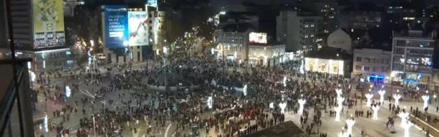 Bruka i sramota! Ovakvi podržavaju antisrpske proteste i rušenje aktuelne vlasti u Srbiji (FOTO)