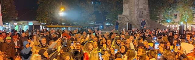 Isti dan i na istom mestu doček studenata DUNP-a i protest ,,Građana protiv blokada“ u Kraljevu