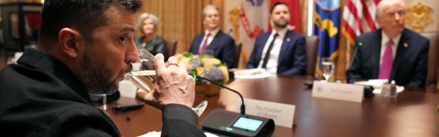 "ZELENSKI NIJE NI PROČITAO PREDLOG" Tramp kaže da je "malo razočaran" u ukrajinskog predsednika i priznaje da mirovni plan "odgovara Rusiji" (FOTO)