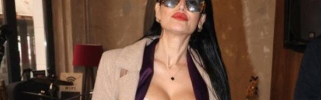 Jeftina je! Poznati muškarac opleo po Indi: "Sramota me u njeno ime"