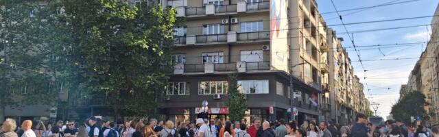 „Niko nije sam, njih ne damo“: Studenti u protestnoj šetnjih do Palate pravde