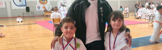 Jovići ponovo među osvajačima medalja u Medveđi: Pavle – duplo zlato, Mina Jović – bronza