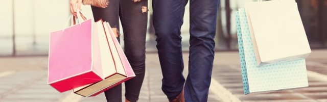 Čak ni na sniženju: Na ove stvari nemojte trošiti novac