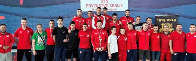 Juniori Proletera državni prvaci: Mladi zrenjaninski rvači potvrdili dominaciju