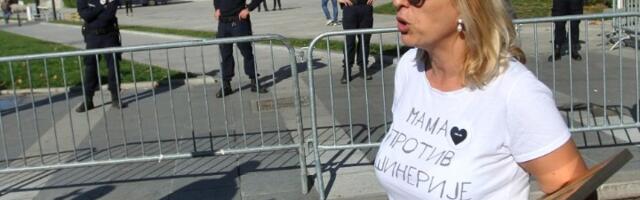 Dijana Hrka u suzama: Dobila podršku od beogradskih gimnazijalaca (VIDEO)