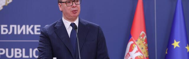 Vučić ogolio izmišljotine mrzitelja Srbije: Laž da država nema para za povećanje penzija, penzioneri ne treba da brinu
