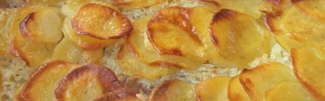 PROBAJTE RECEPT! Srpkinje ovo najbolje prave - krompir iz rerne zbog kog ćete OGREBATI ČAK I TEPSIJU VILJUŠKOM