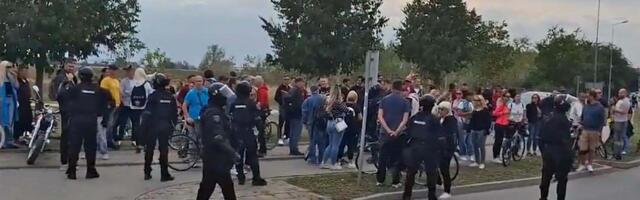 Odloženo suđenje studentu u Nišu koji se tereti za napad na gradonačelnika gađanjem jajima