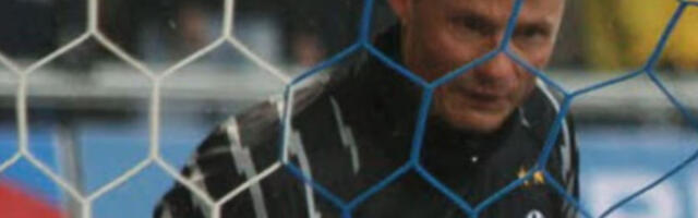 Crna vest ga skamenila: Bufon se poslednji put obratio Maningeru – Reči kidaju dušu