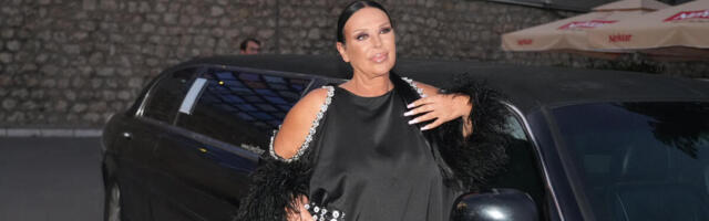 "SVET JE OKRUTAN I PUN MRŽNJE" Marta Savić na meti jezivih komentara zbog izgleda! "Ni sebi ne izgledam kao sa 30"