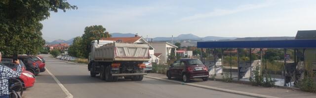 Teretni transport ugrožava stanovnike naselja Novi gradski centar u Boru