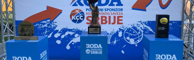 Na Trgu Kralja Milana otvorena izložba „100 godina košarke“