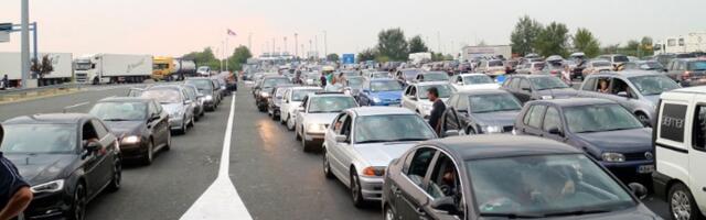 Kolaps kod Bubanj potoka: Koloni se ne vidi kraj (VIDEO)