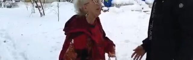 "Super, dušo!" Odneli smo Maji Volk namirnice nakon što je apelovala da će ostati bez hrane, zavejana 10 dana