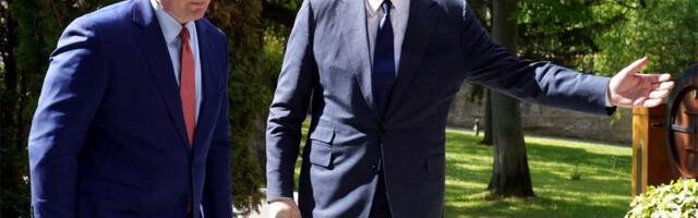 VUČIĆ SA AMBASADOROM SAD PRI NATO METJUOM VITAKEROM: Razgovarali o najvažnijim bezbednosnim i političkim pitanjima u regionu