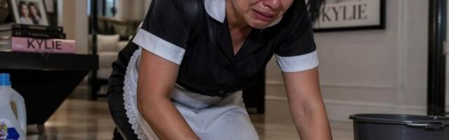 ZLOSTAVLJALA KUĆNU POMOĆNICU, A ONDA JOJ PRED NOGE BACILA OVO - Nacija šokirana skandaloznim ponašanjem starlete! ČISTAČICA SE RAZBOLELA!