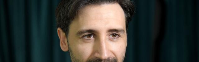 Pevač podelio NEPRIJATNO ISKUSTVO SA TASTOM na dan venčanja, mlada na pola OTKOPČANA: "Uspela je da obije vrata, nisam znao šta se dešava"