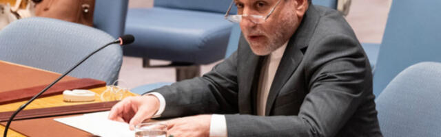 Аракчи: Ормуз није део међународних вода, удаљен је хиљаде миља од САД
