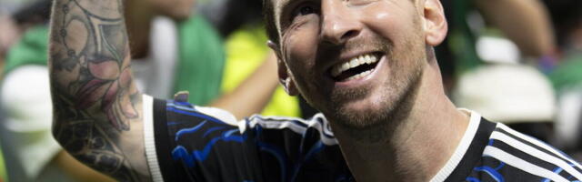 FUDBALSKO BOŽANSTVO - LIONEL MESI! Argentinac u finalu Mundijala PIŠE ISTORIJU: Protiv Španije ima priliku da uradi nešto što niko pre njega nije uspeo!