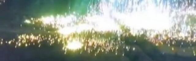 SMRTONOSNI OBRUČ OKO AVDEJEVKE: Pakleni dani za Ukrajince, Rusi prže njihove položaje zapaljivom municijom, prizori kao iz APOKALIPSE (VIDEO)