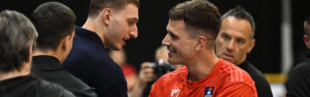 NBA zvezda stigla na meč Mege i Zvezde: Svi su gledali u Nikolu Jovića! /FOTO, VIDEO/